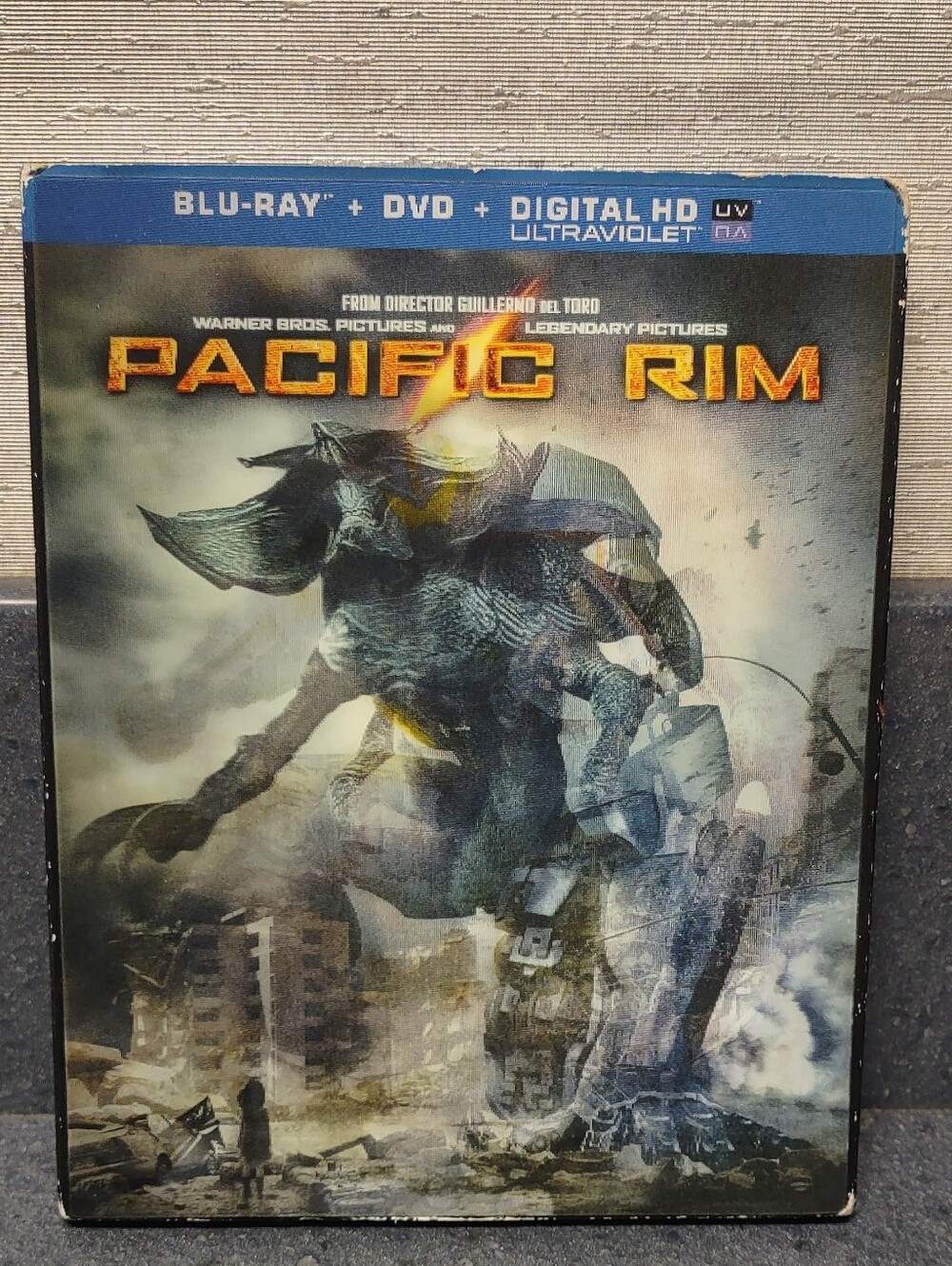 Pacific Rim Blu-ray DVD Combo